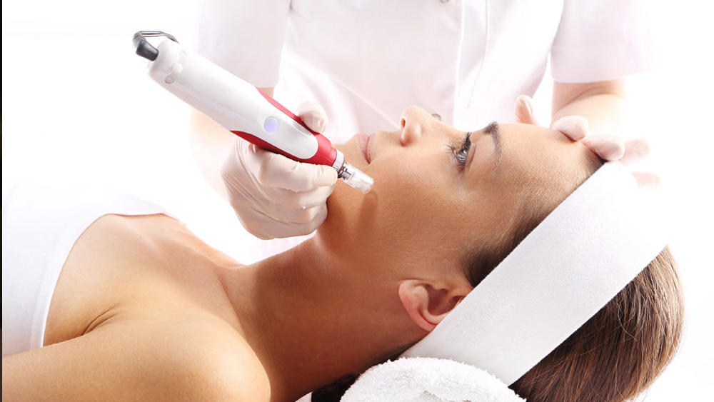 Makeup artists in Brooklyn, NY 